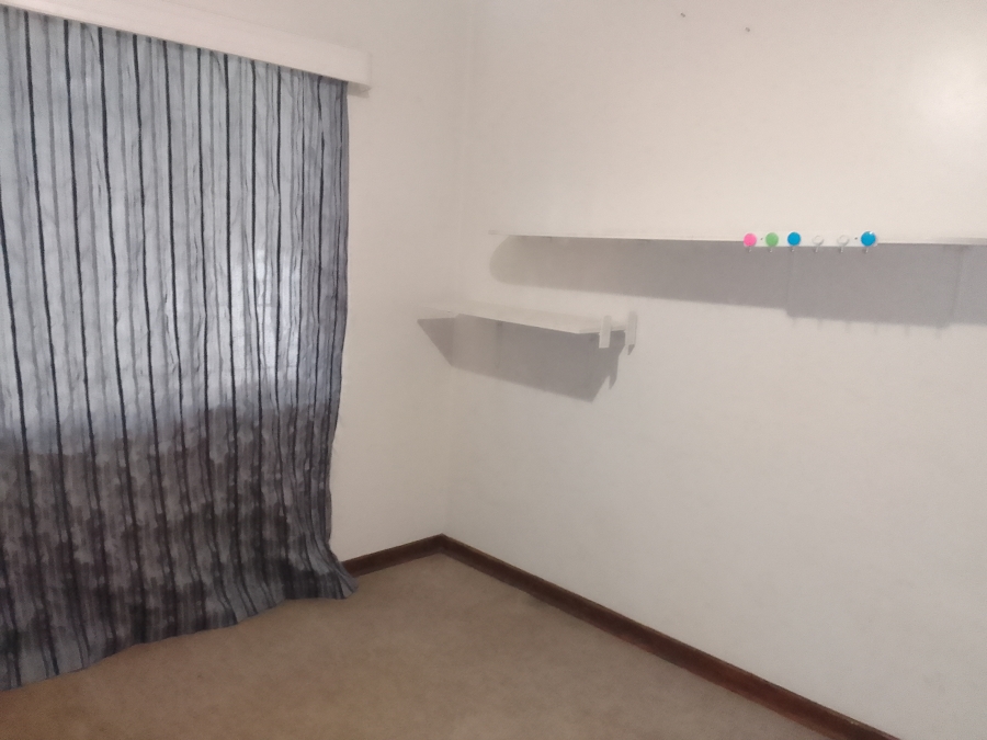 2 Bedroom Property for Sale in Geelhoutpark North West